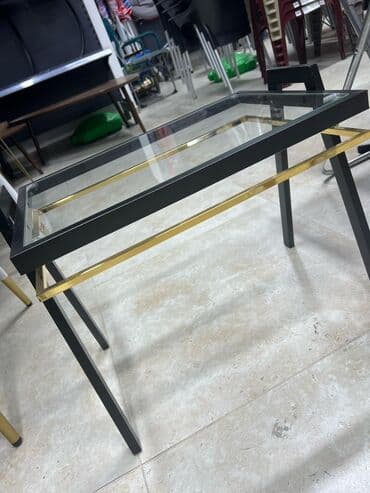 Stolovi: Stocic 5700din — 3