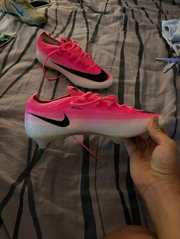 sport vision kopacke za decu: Fudbalske kopačke – Nike Mercurial Vapor (roze/bele) Nisu nošene — 2