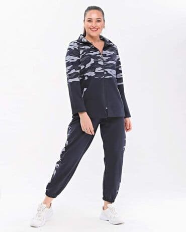 muske trenerke 4xl: Crna i teget
2xl - 4xl
4200 — 8