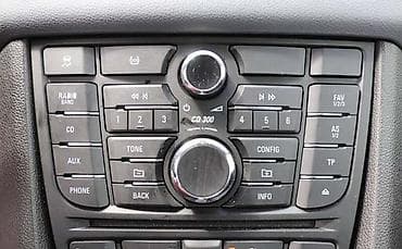 iznajmljivanje tocilice za pivo: RADIO / CD ZA OPEL MERIVA | Polovni originalni delovi za Opel Meriva — 1