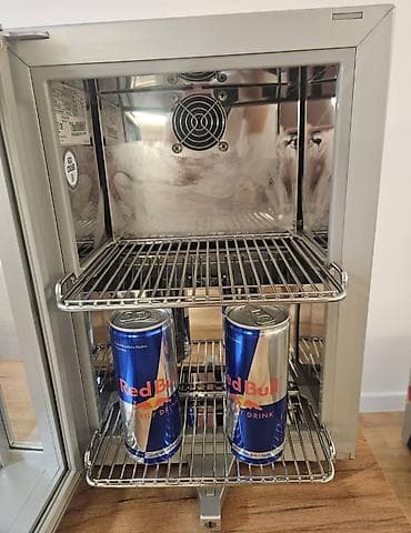 polovni mini frizideri: Kompresorski frizider RED BULL 220V II Ispravan kompresorski frizider — 2