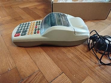 mini laptop samsung: Fiskalna kasa Geneko SuperCash S.
Nepoznato stanje.
Bez adaptera — 3