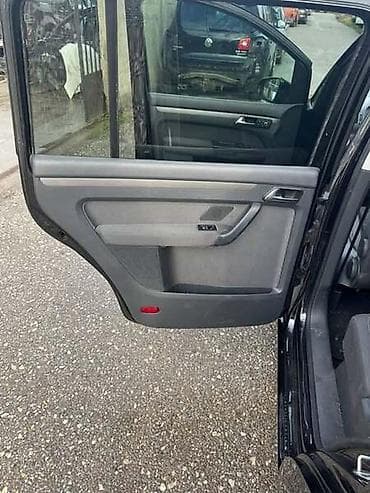 gps tracker za auto cena: TAPACIRI VRATA ZA VOLKSWAGEN TOURAN OD 2010. DO 2015. GOD. | — 3