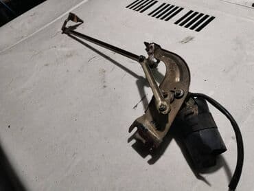hauba za reno clio 2: Motor brisaca sa polugama Lada 2121,21213,21214 Niva. Polovno — 9