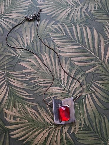 srebro pandora: Ogrlica sa privjeskom – geometrijski dizajn, crveni kamen - — 1