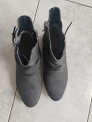 Gležnjače, 39 na lalafo.rs Gležnjače, 39