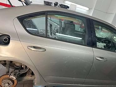 auto delovi lajkovac: VRATA ZA ŠKODA OCTAVIA OD 2013. DO 2017. GOD. | Zadnja desna vrata — 2