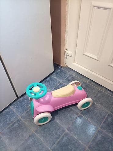 Sweatpants: Dečiji guralica-auto - Tip: guralica na četiri točka - Dizajn — 1