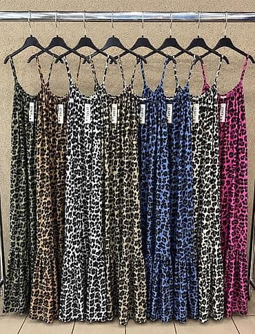 sorts i kosulja: Leopard maxi haljina na tanke bretele - Model: duga, široka i — 3