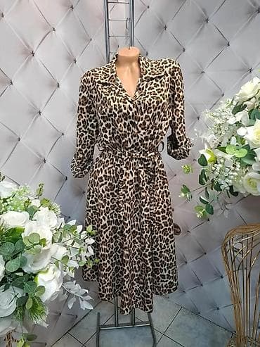 srce za 8 mart: Košulja-haljina sa printom – midi dužina - Model: košulja-haljina sa — 3