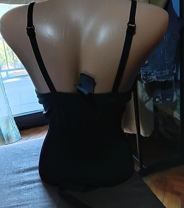 dhgate balenciaga triple s: H&M ženski bodi – crni, model sa korpama i tangama m/l - Brend — 8