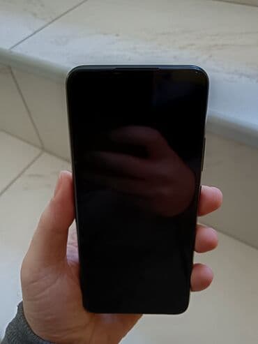 pec na drva polovne: Realme C21Y, 64 GB, color - Black — 3