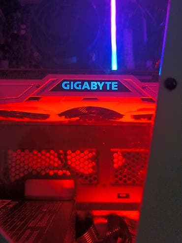 plejstejsen 4: Intel i7 9700/16GB DDR4/ SSD+SATA/ GTX 1080Ti 11G Prodajem odličan — 6
