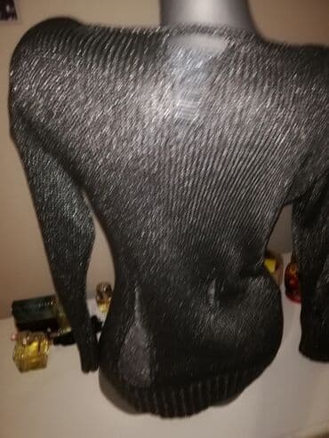 rupicasti dzemper: NOVO,,, Brendiran đenper
METALIK crno sivo
 Fabrički iscepak — 9