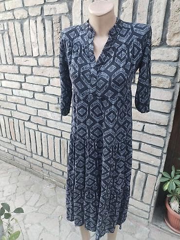 Accessories: Quest haljina, veličina S. - Model: midi dužina, A-kroj sa blagim — 7