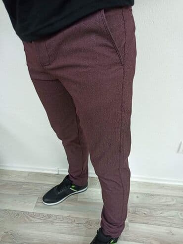 Pantalone: Cena 2990 dinara 
Top kvalitet 
Brojevi 29 36 38 40 42 — 2