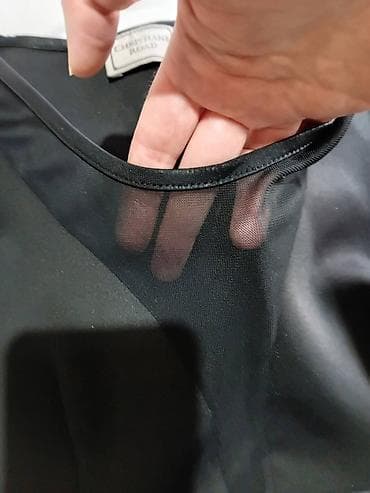 torba mona crna: Elegantna crna koktel haljina – Christiane Road - Kroj: uska silueta — 3