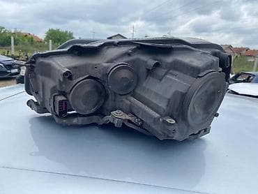 reno delovi: DESNI FAR ZA VOLKSWAGEN GOLF 6 | Desni far za Golf 6 — 1