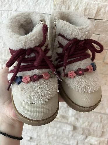 asics patike decije: Dečije zimske čizmice Zara, broj 22, dužina gazista 13,6 cm. - — 6