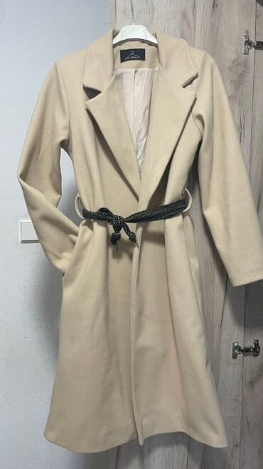 Women's Clothing: M, Single-colored, With lining — 1