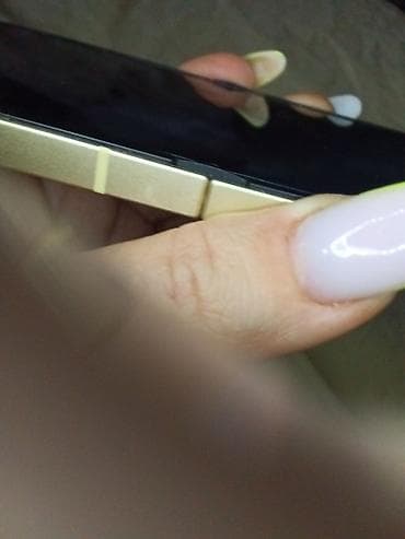 roze zlato: Samsung Galaxy Z Flip – zlatna boja - Kompaktan preklopni telefon sa — 2