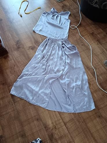 Ureznice: Dvodelni komplet – bluza bez rukava i duga suknja - Boja — 1