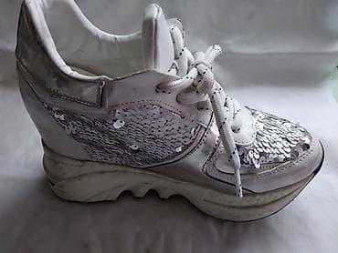 bele patike sa debelim djonom: Zenske cipele br.37 polovnecena za 1 par — 7