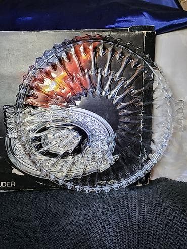 Plato nov iz 80ih.godina,kristal,led kristal za torte,kolace. Nov — 2