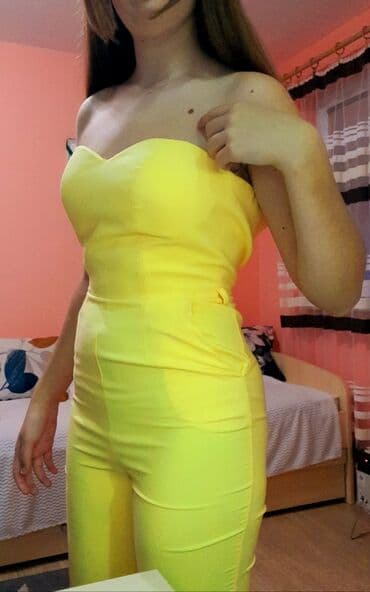 Kombinezon FERVENTE
Velicina: 36
Kao NOV nosen par puta
Ima elastina na lalafo.rs Kombinezon FERVENTE
Velicina: 36
Kao NOV nosen par puta
Ima elastina