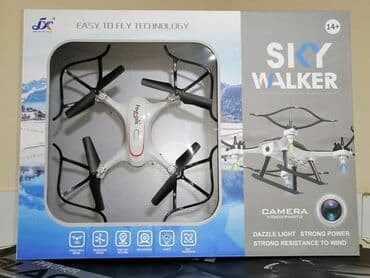 Dron je bespilotna letelica (UAV) Bespilotnim leletlicama se upravlja