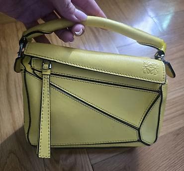 catwalk torbe: LOEWE mini puzzle satchel žuta torba. Nosi se u ruci, vintage model — 1