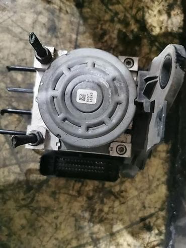 tip rs: ABS PUMPA. A4 B9. 15-18. 5Q0907379L | ABS pumpa — 4