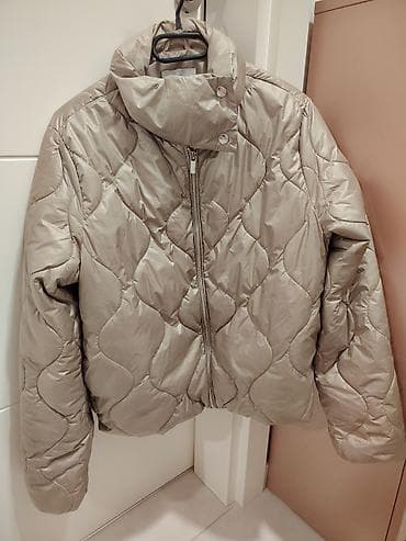 deichmann sandale na platformu: Ženska prošivena jakna – Sinsay - Model: kratka, puf jakna - Boja — 1