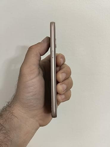 Samsung: Samsung S7 rose gold, otključan za sve mreže. Ekran vidno oštećen ali — 3