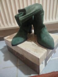 Other women's footwear: High boots, 36 — 1