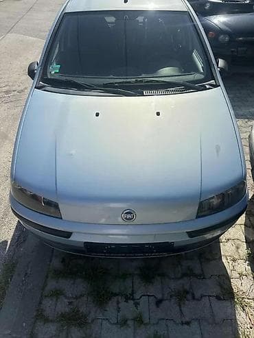 Prodaja automobila: FIAT PUNTO BRANIK FAR HAUBA KRILO RETROVIZOR VRATA | Fiat punto — 2