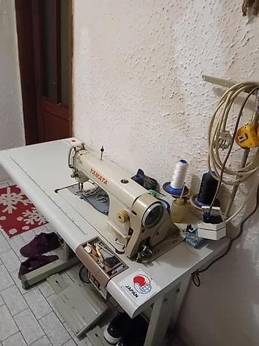 igrice za sony 3: Industrijska šivaća mašina YAMATA sa kompletnim stolom i motorom. - — 3