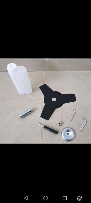 polovne samohodne motorne kosilice za travu: Prodajem nov i kvalitetan Lesnik benzinski trimer za košenje trave — 7