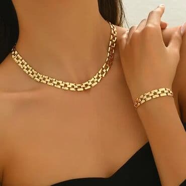 Jewellery: 1700 — 3