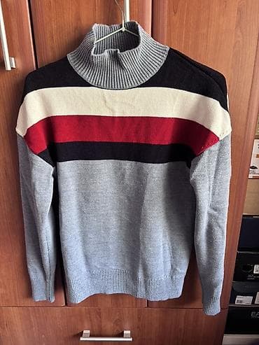 tommy cizme: Džemper Tommy Hilfiger, model sa rol-kragnom. Pletena struktura sa — 1