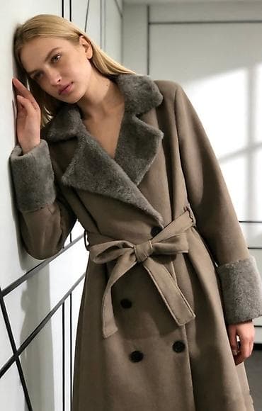 Underwear: Žensko kaput-haljina stil, dugački kroj, u toploj maslinasto‑taupe — 1