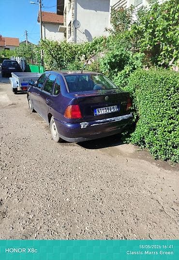 crevna formula 1 cena: Volkswagen Polo Classic (sedan), tamnoplava boja, 4 vrata. Ključne — 1