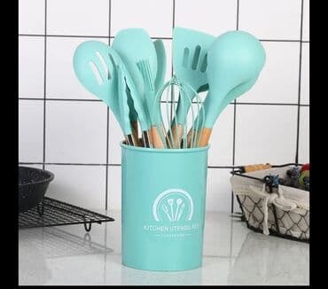 set za dekoraciju torti: Kuhinjski set
3200din — 6