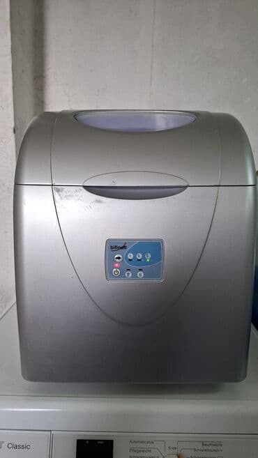 Bifinett aparat za pravljenje leda – kompaktni kućni ledomat -