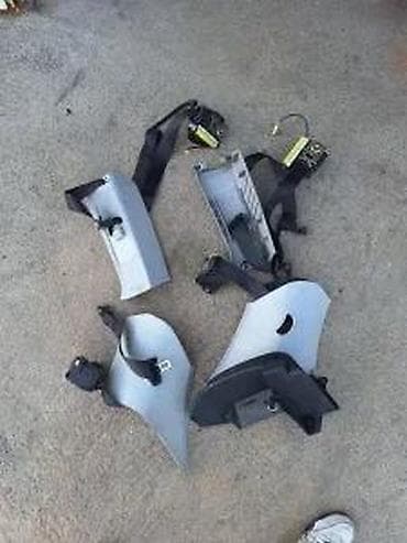 auto sedišta za decu polovna: FIAT STILO 3 VRATA POJAS | Komplet pojasevi sa plastikama fiat stilo — 1