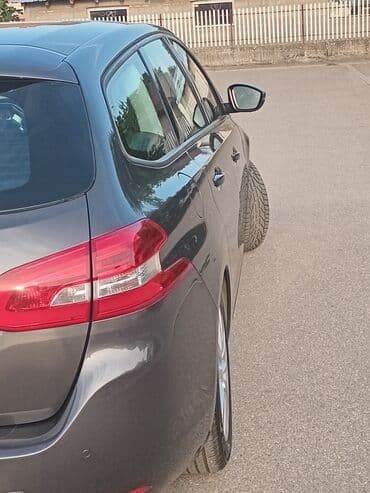Peugeot: Peugeot 308: 1.6 l | 2017 year 246700 km Hatchback — 3