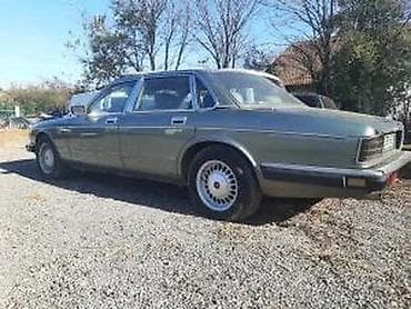 digalka za kola: DAIMLER JAGUAR 4.0 STRANAC | Auto je za delove ili dalji projekat — 4