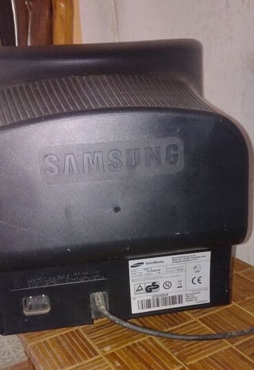 tobi pegla na paru: Monitor SAMSUNG Ispravan sve radi Isključivo lično preuzimanje brzom — 4