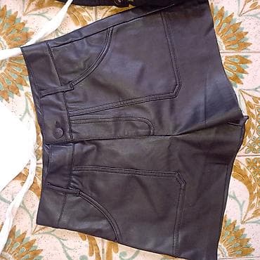 Helanke, biciklistički šortsevi: Crne kožne šorts pantalone (visoki struk) - Materijal: eko koža — 1