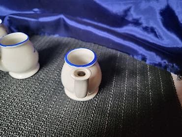 cediljka za cvarke: Porcelanske casice za zestoko pice,nemacke iz 70ih. Komada 4 u — 8